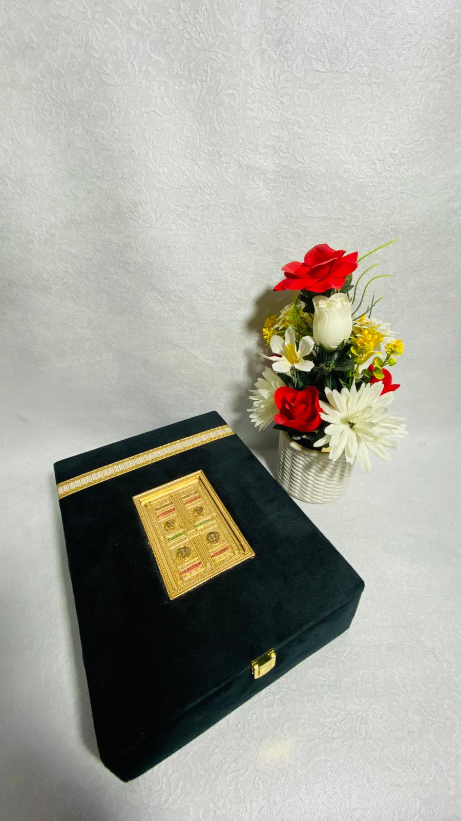 Premium Kaaba Gate Inspired Quran Gift Box Set – Weddings, Hajj, Umrah & Special Occasions