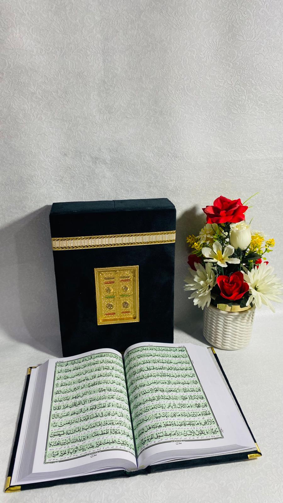 Premium Kaaba Gate Inspired Quran Gift Box Set – Weddings, Hajj, Umrah & Special Occasions